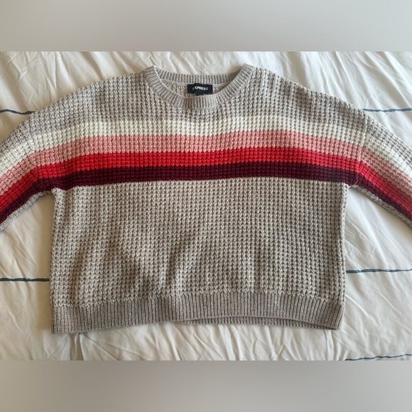 Express Cropped Chenille Crewneck Sweater - Picture 3 of 12